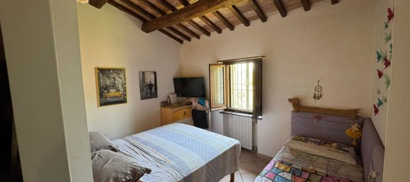 4-salle Appartement à Stroncone, Italy No. 261361 6