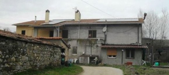 14 rooms House in Valfabbrica, Italy No. 46157 3