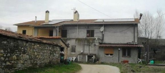 14 rooms House in Valfabbrica, Italy No. 46157 2