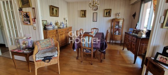 Квартира с 2 спальнями в Шартр, Франция № 197487 3