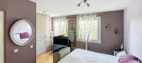 3 Schlafzimmer Haus in Ferrieres-en-Brie, France, Nr. 179515 2