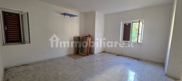 Квартира с 3 спальнями в Тортора, Италия № 287265 14