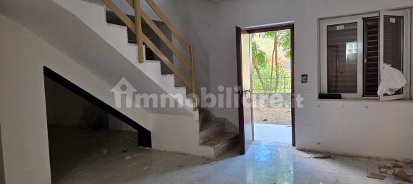 Квартира с 3 спальнями в Тортора, Италия № 287265 4