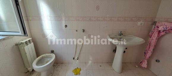 Квартира с 3 спальнями в Тортора, Италия № 287265 10