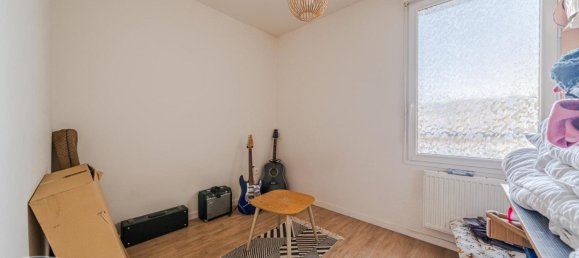 Квартира с 2 спальнями в Жуэ-ле-Тур, Франция № 45689 5