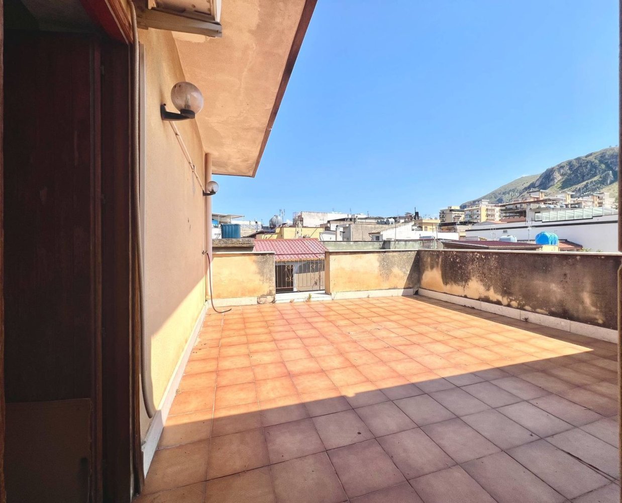 8 bedrooms House in Villabate, Italy No. 331891