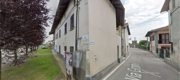 6 rooms House in Lusigliè, Italy No. 211851 5