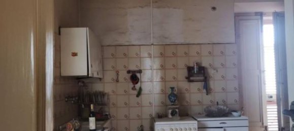 Дом с 6 комнатами в Торре де Пассери, Италия № 21800 14