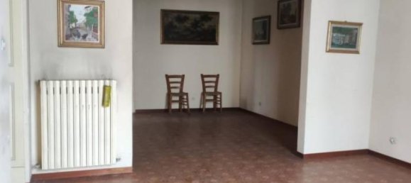 Дом с 6 комнатами в Торре де Пассери, Италия № 21800 28