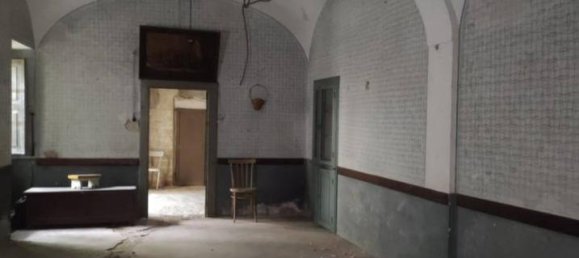 Дом с 6 комнатами в Торре де Пассери, Италия № 21800 5