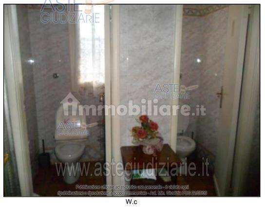 5-Zimmer Gebäude in Uzzano, Italy, Nr. 266689
