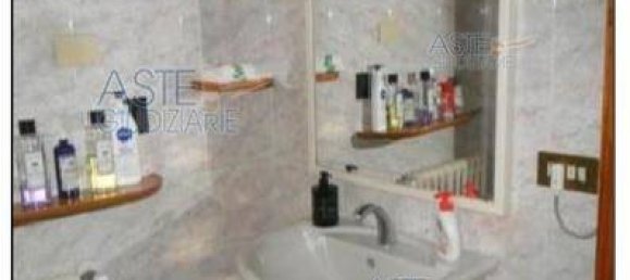 5-Zimmer Gebäude in Uzzano, Italy, Nr. 266689 3