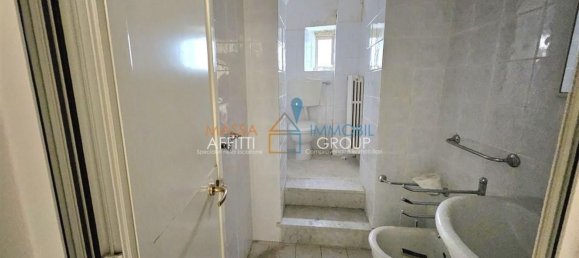 4 rooms Apartment in Massa, Italy No. 258605 11