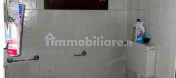 1 bedroom Apartment in Vicenza, Italy No. 301029 2