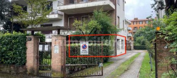 1 bedroom Apartment in Vicenza, Italy No. 301029 7
