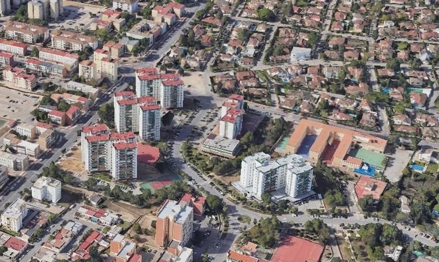 Gewerbliche Immobilie in Jerez de la Frontera, Spain 1973m², Nr. 146402