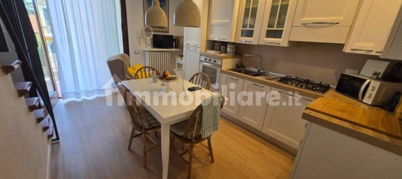 Apartamento de 2 dormitorios en Campi Bisenzio, Italy No. 330100 12