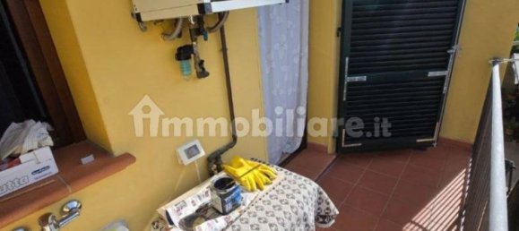 Apartamento de 2 dormitorios en Campi Bisenzio, Italy No. 330100 9