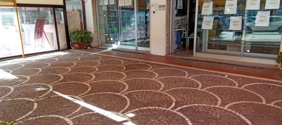 75m² Commercial property in Anzio, Italy No. 71891 2