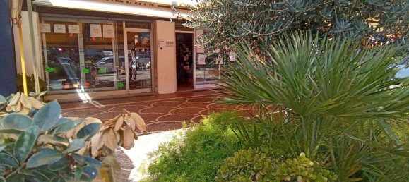 75m² Commercial property in Anzio, Italy No. 71891 3