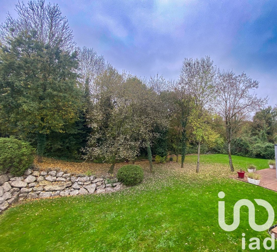 3 bedrooms House in Pont-de-Metz, France No. 151930