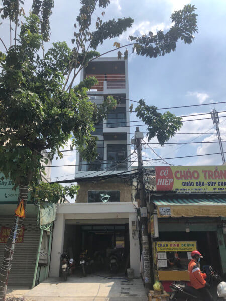 108m² House in District 7, Vietnam No. 7670