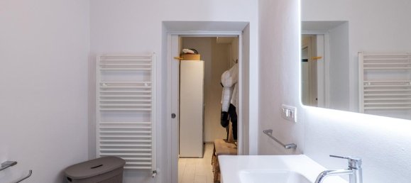 3 rooms Apartment in Florence, Italy No. 12748 25