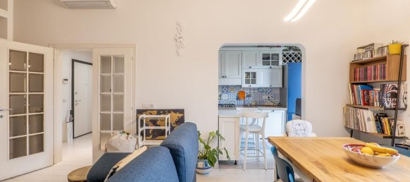 3 rooms Apartment in Florence, Italy No. 12748 8