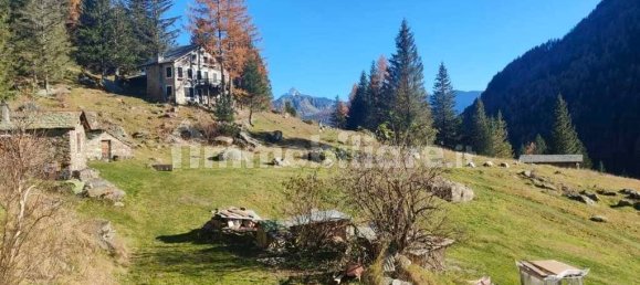 2 bedrooms House in Chiesa in Valmalenco, Italy No. 145256 13