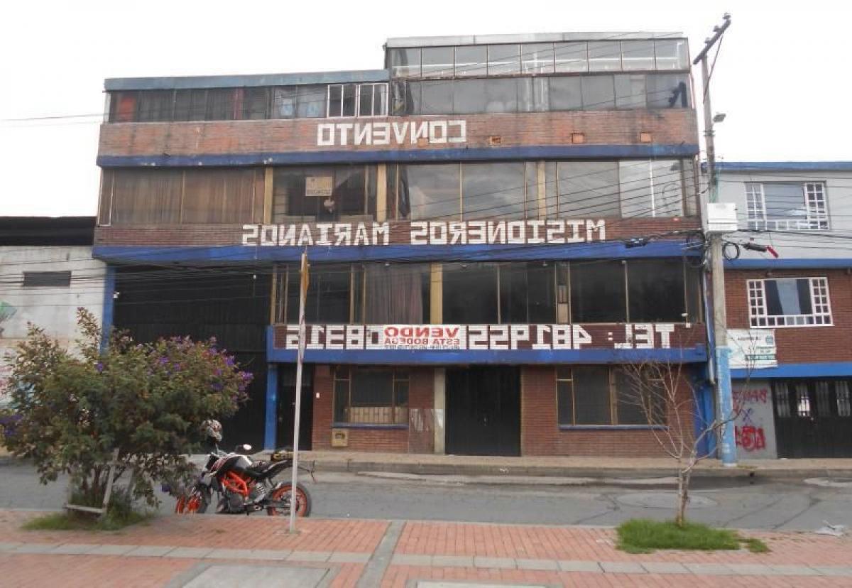 Casa de 13 dormitorios en Bogotá, Colombia No. 11078