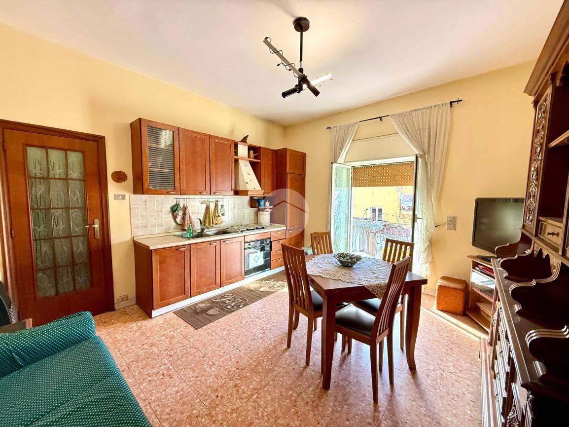 2-Zimmer Wohnung in Naples, Italy, Nr. 232899