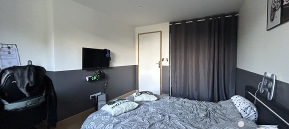 5 bedrooms House in Longue-Jumelles, France No. 359184 10