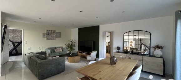 5 bedrooms House in Longue-Jumelles, France No. 359184 7