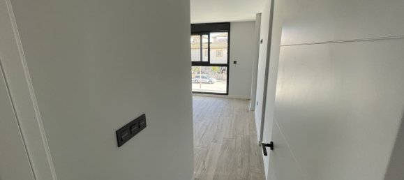 Квартира с 4 спальнями в Аликанте, Испания № 188397 9