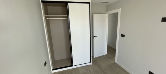 Квартира с 4 спальнями в Аликанте, Испания № 188397 18