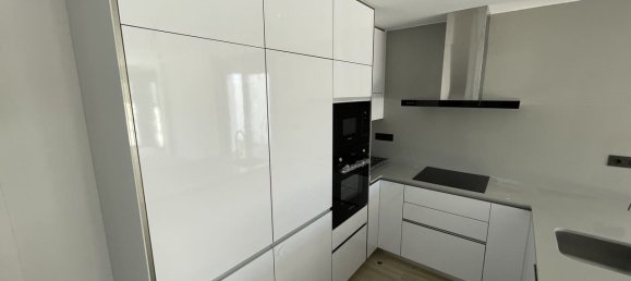 Квартира с 4 спальнями в Аликанте, Испания № 188397 2