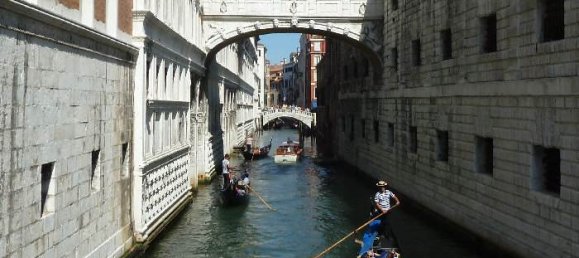 2 rooms Commercial property in Venice, Italy No. 61537 14