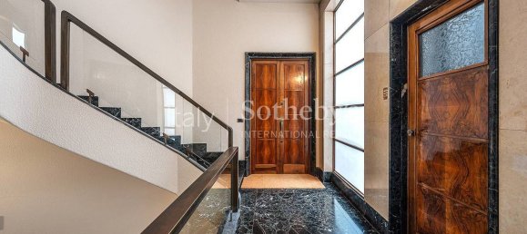 3 bedrooms Apartment in Rome, Italy No. 201369 2