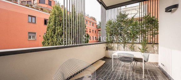 3 bedrooms Apartment in Rome, Italy No. 201369 16