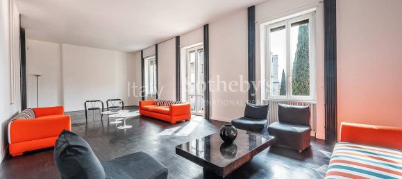 3 bedrooms Apartment in Rome, Italy No. 201369 8