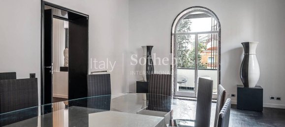 3 bedrooms Apartment in Rome, Italy No. 201369 13
