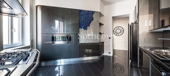 3 bedrooms Apartment in Rome, Italy No. 201369 19