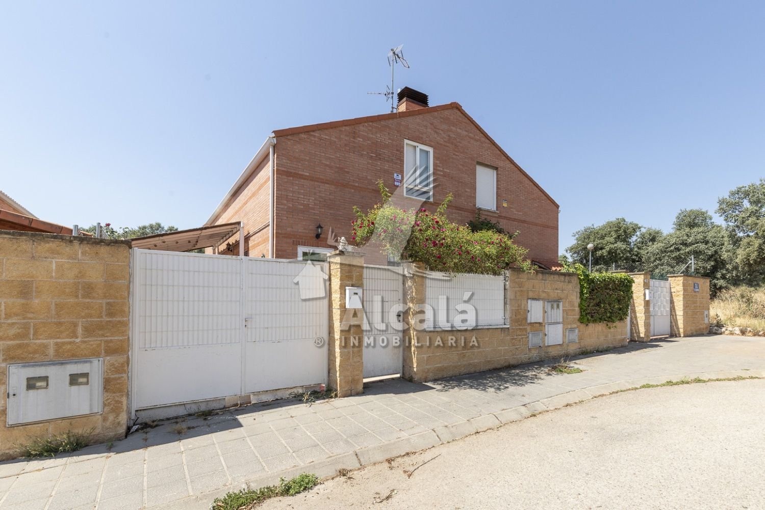 4 bedrooms House in Guadalajara, Spain No. 232092