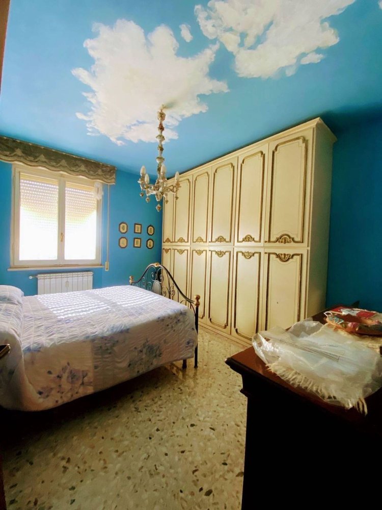 4 bedrooms Apartment in Terni, Italy No. 316890