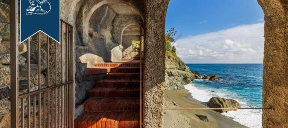 8 bedrooms Villa in Celle Ligure, Italy No. 331184 10