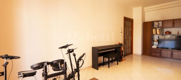 3-Zimmer Wohnung in Naples, Italy, Nr. 149423 10