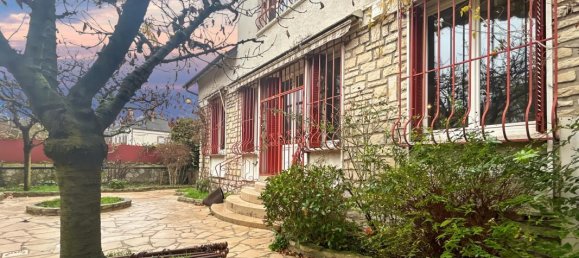 Casa de 8 habitaciónes en Sens, France No. 48402 28
