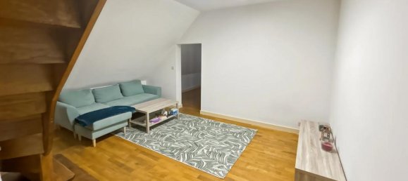 Casa de 8 habitaciónes en Sens, France No. 48402 10