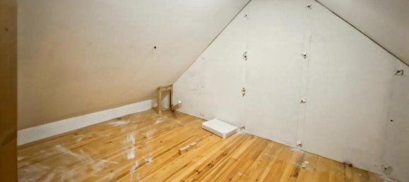 Casa de 8 habitaciónes en Sens, France No. 48402 4