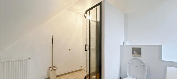 Casa de 8 habitaciónes en Sens, France No. 48402 11